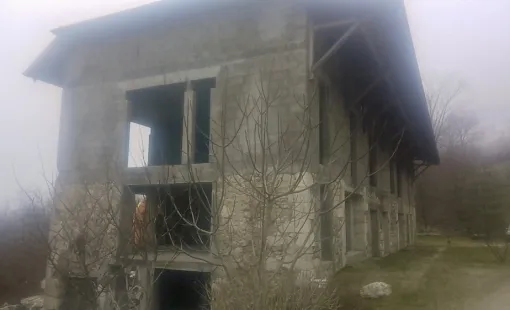 Démolition d’un bâtiment à St Béron 