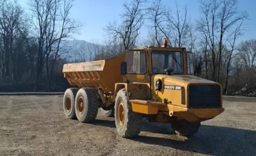Tombereau Volvo