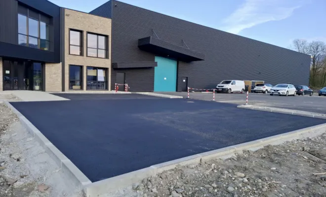 Création parking finition enrobé 